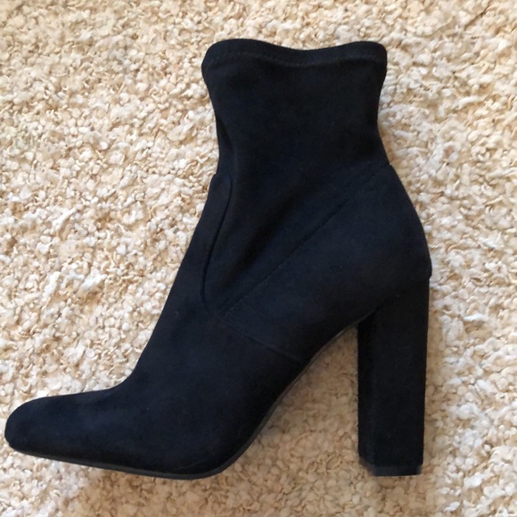 Steve Madden Black Edit Booties - Picture 4 of 8